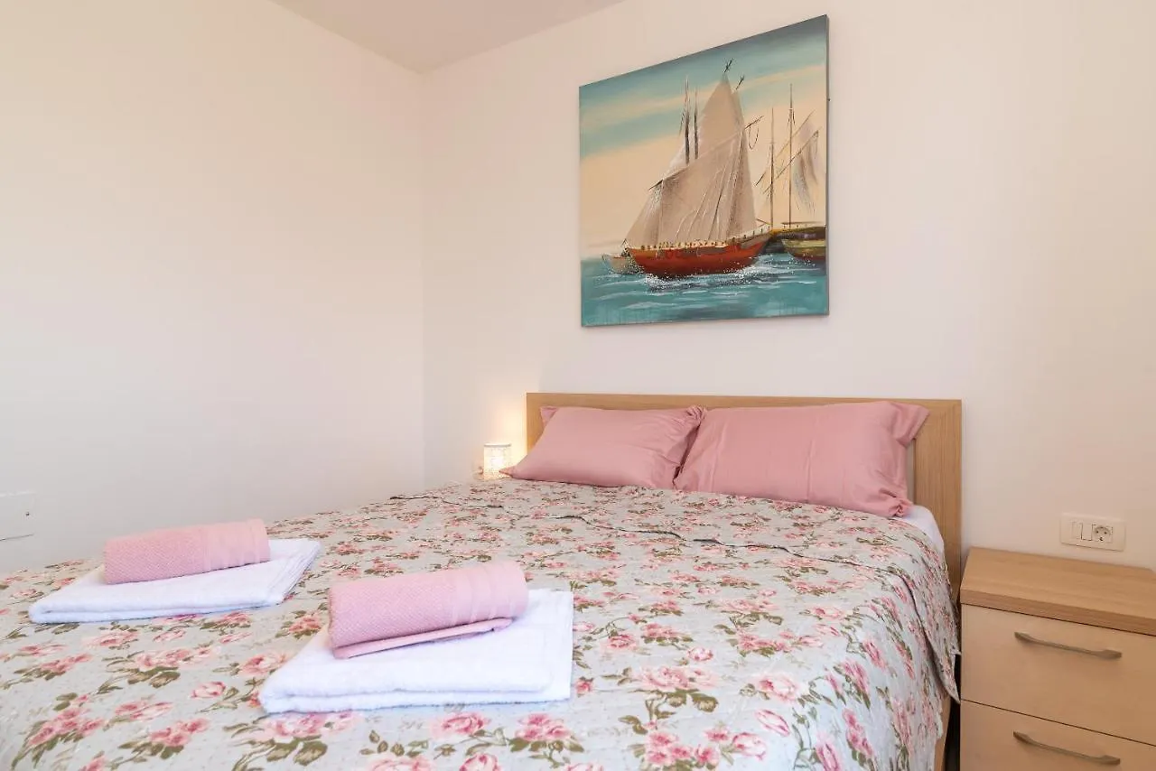 Apartman Adriana Trogir Croatia